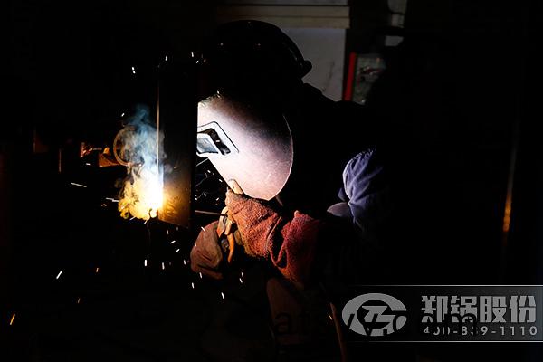 鄭(zheng)鍋鉚工銲工比(bi)武(wu)競賽(sai)