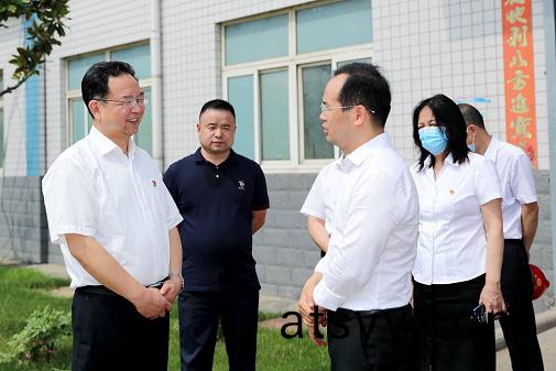 鄭州市(shi)委(wei)常委、市紀委書記(ji)杜新軍(jun)一行(xing)蒞臨鄭(zheng)鍋調(diao)研(yan)指(zhi)導工(gong)作(zuo)