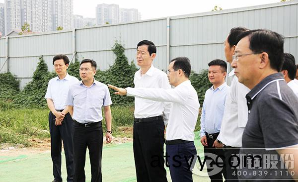 鄭(zheng)州市(shi)領導(dao)一(yi)行(xing)視(shi)詧指導鄭(zheng)鍋(guo)産業園項目
